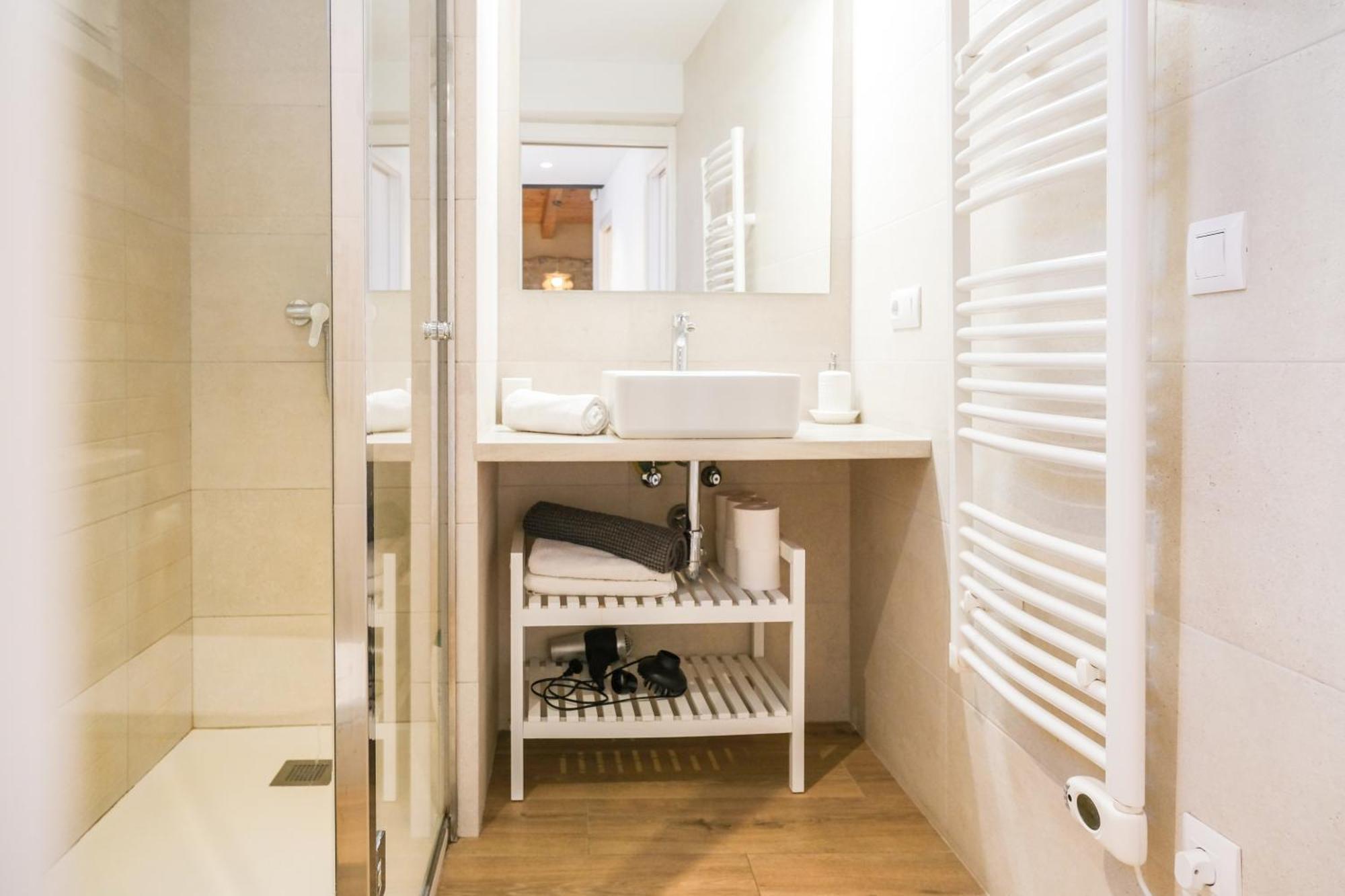 Ganganell Atic Apartamento Con Terraza En בסלו מראה חיצוני תמונה