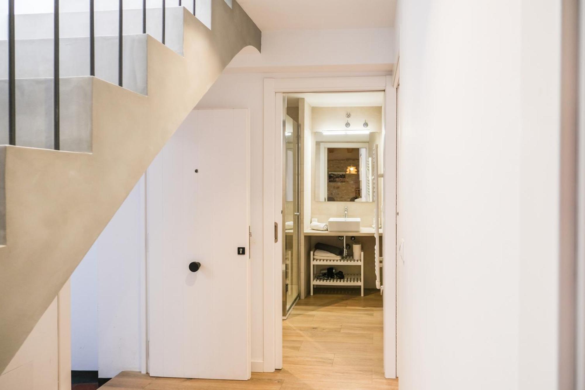 Ganganell Atic Apartamento Con Terraza En בסלו מראה חיצוני תמונה